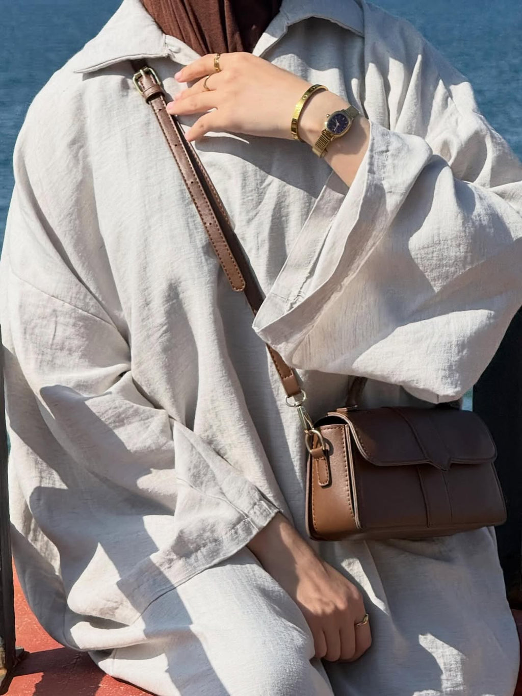 ABAYA LAIN